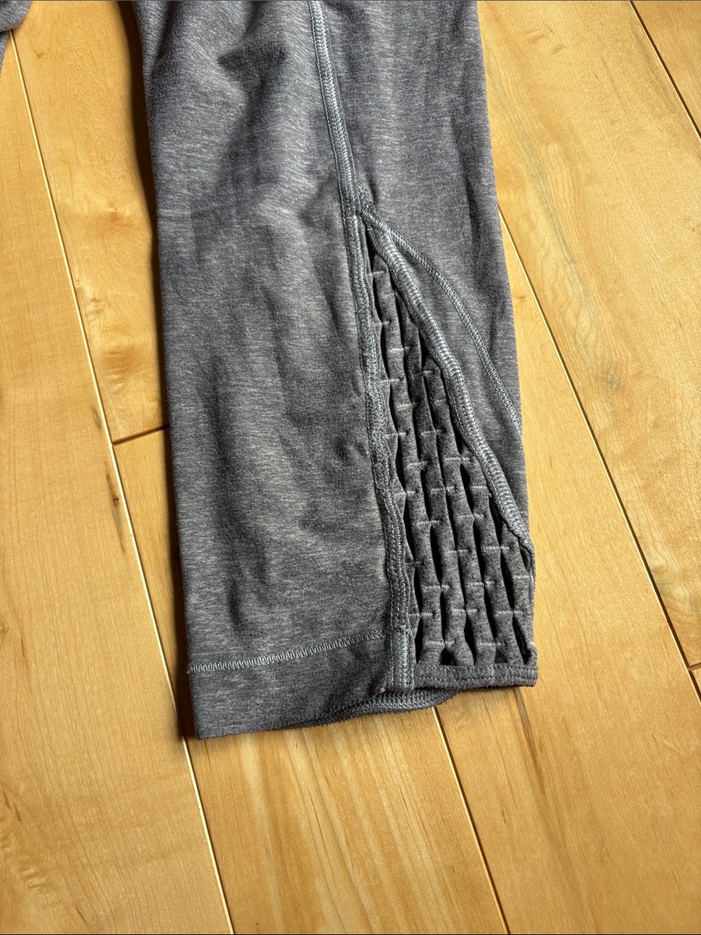 Lululemon capris - Picture 3 of 7